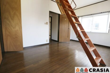 2階7.8帖の洋室です。シンプルな室内はインテリアのアレンジでお部屋の印象が変わりますね（2024年4月撮影）