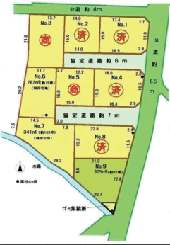 敷地面積305㎡（92.26坪）です。日々の疲れを癒す、落ち着いた住環境です。