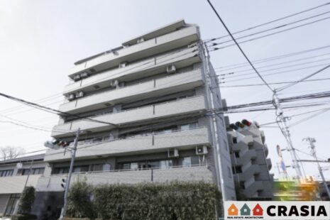 坂戸駅から徒歩6分の好立地です。毎日の通勤、通学はもちろんお出かけにも便利ですね。（２０１６年１０月撮影）